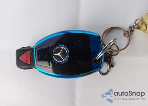 2013 Mercedes-Benz C 250 Luxury/Sport z USA, uszkodzony, nr VIN WDDGF4HB0DR259573